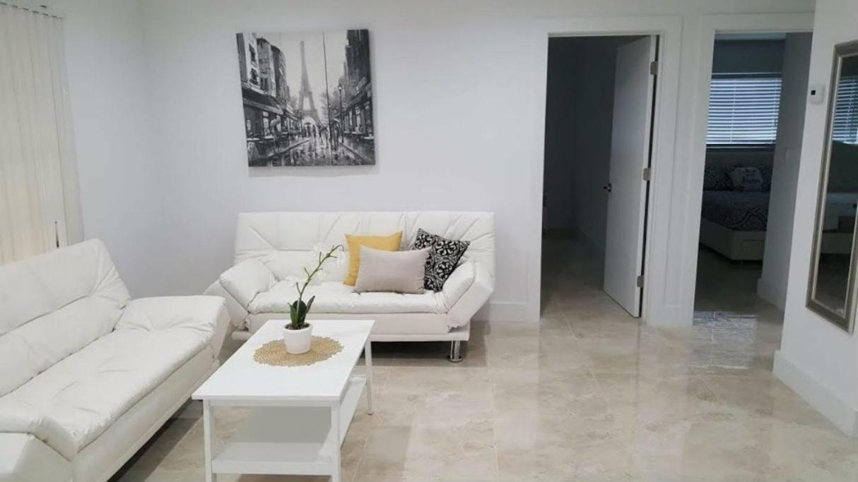 N61 Lägenhet Hollywood Exteriör bild